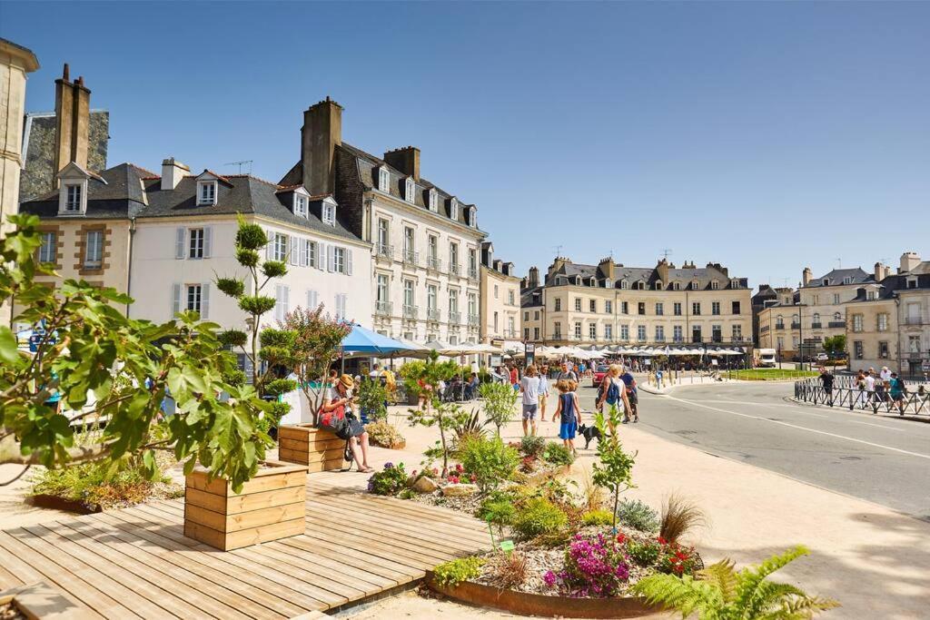 A Mi-chemin * Vannes